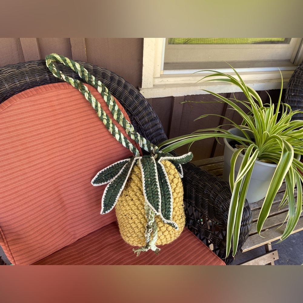 Hand made new crochet pineapple bag